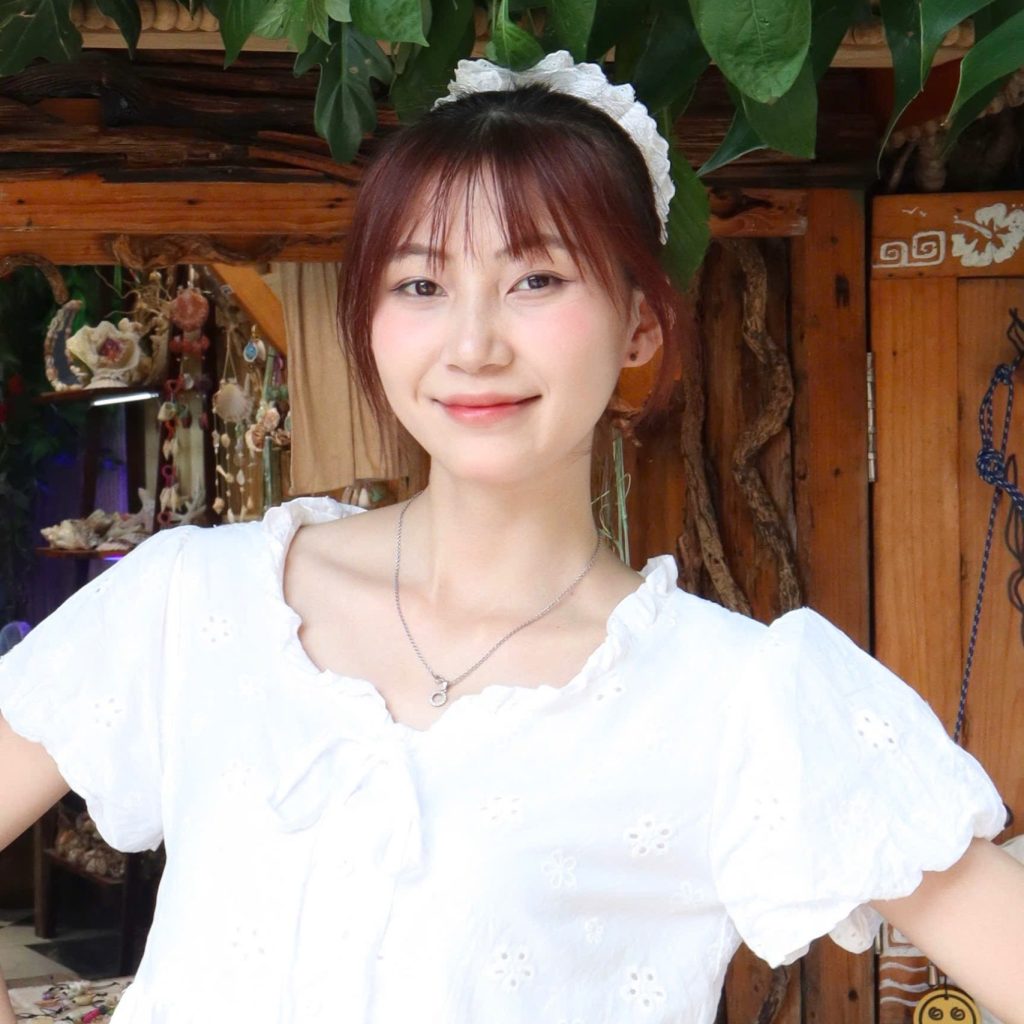 Trịnh Thị Ngọc – Sales Manager 5 Trịnh Ngọc – Sales Manager tại EzTrip AI